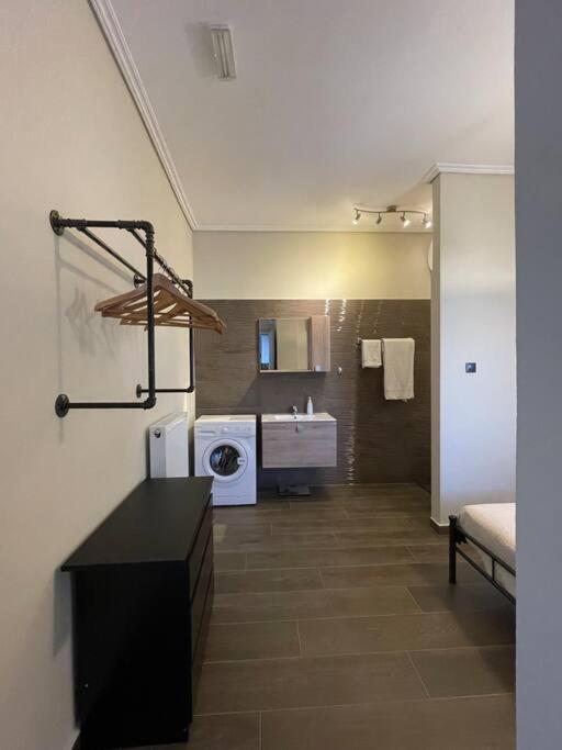 City Apartment Corinth Екстериор снимка